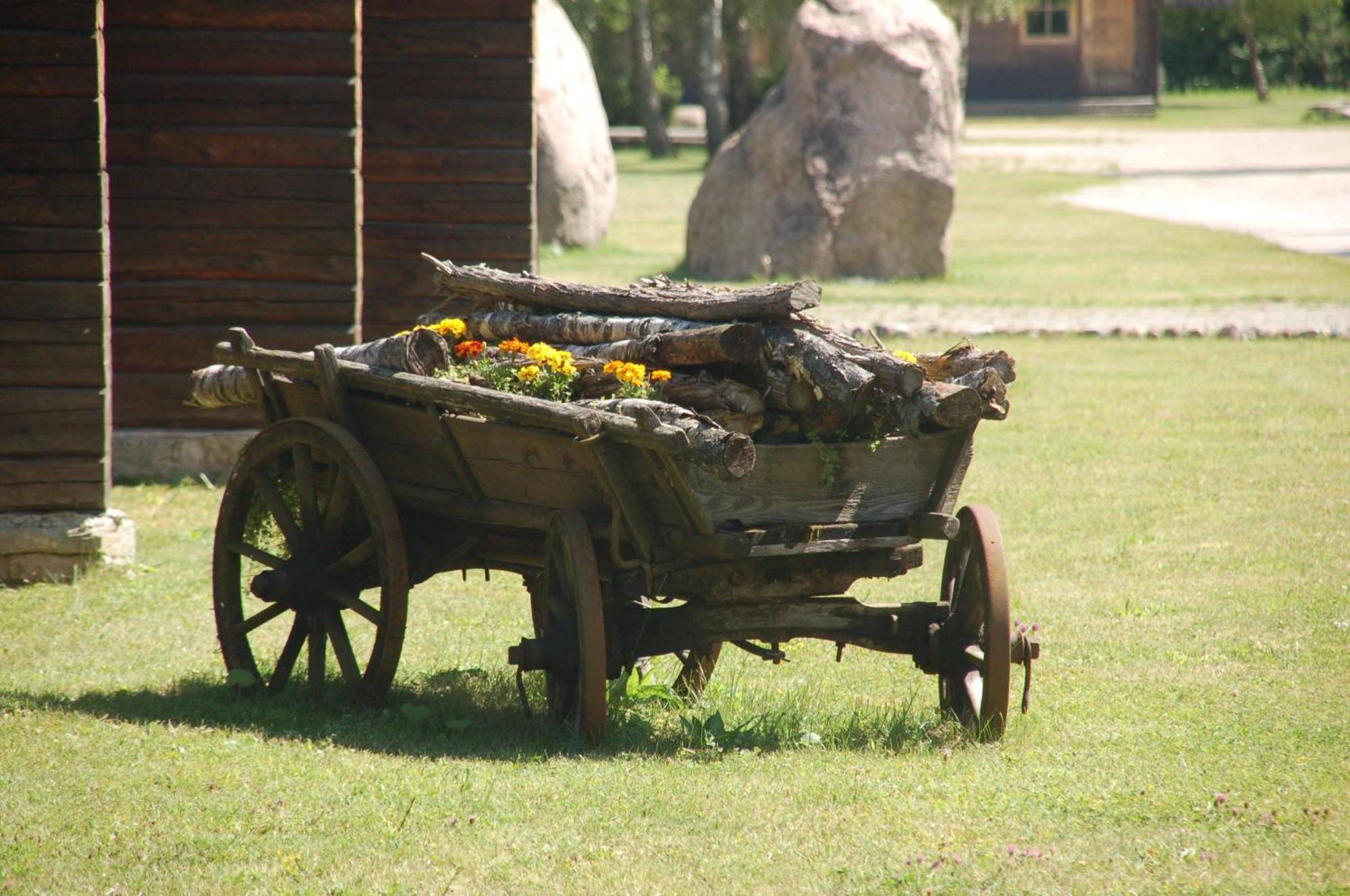 Village Suur Toell Kuressaare