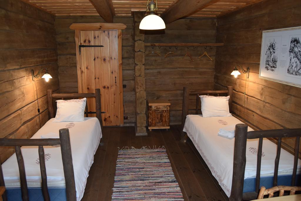 Village Suur Toell Kuressaare